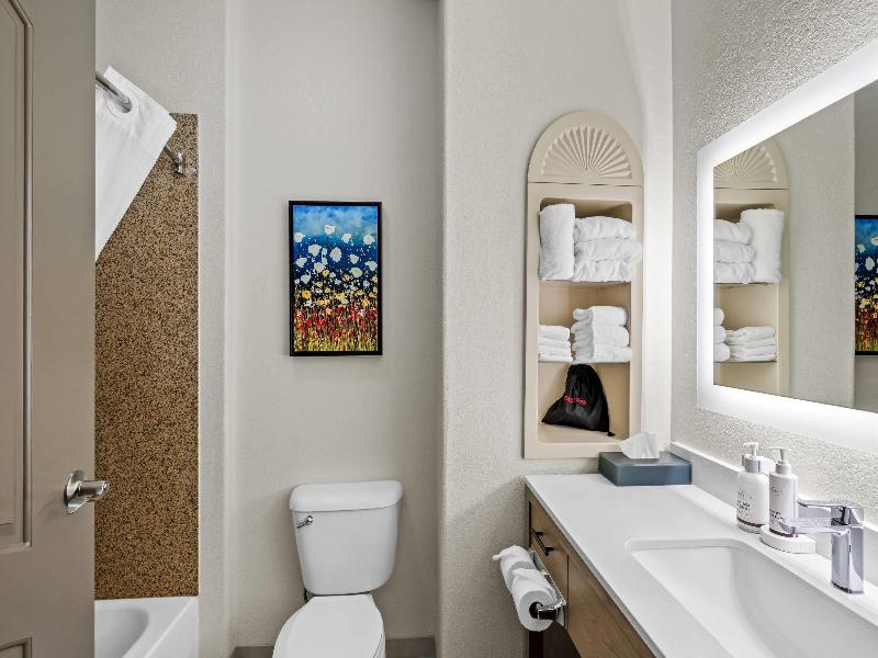 La Quinta Inn & Suites Searcy image