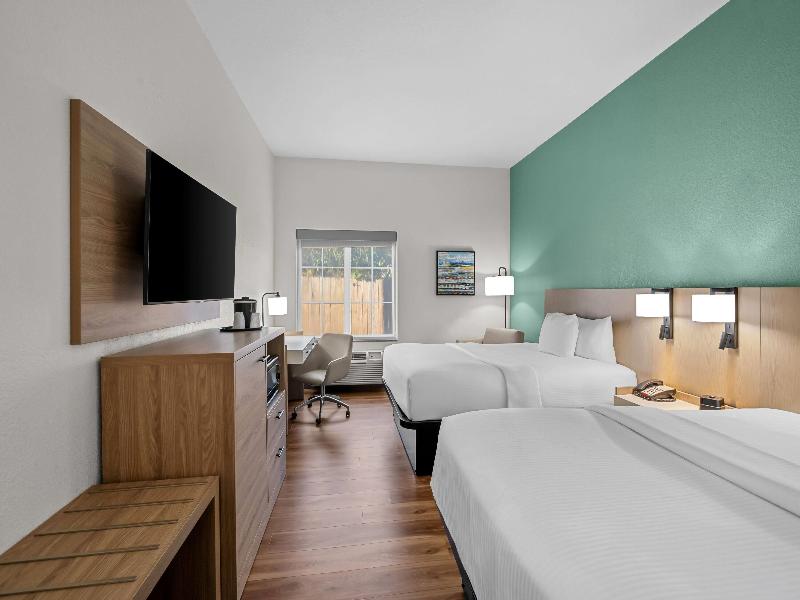 La Quinta Inn & Suites Searcy image