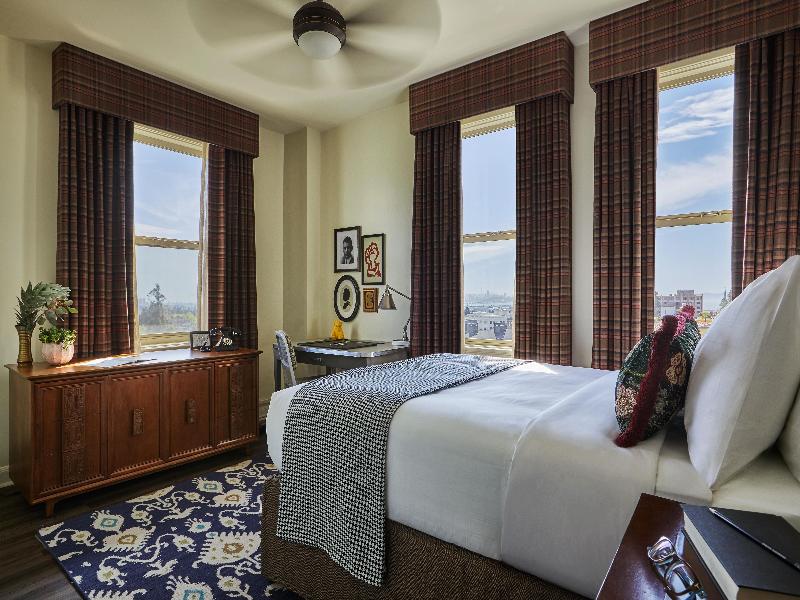 Graduate By Hilton Berkeley image