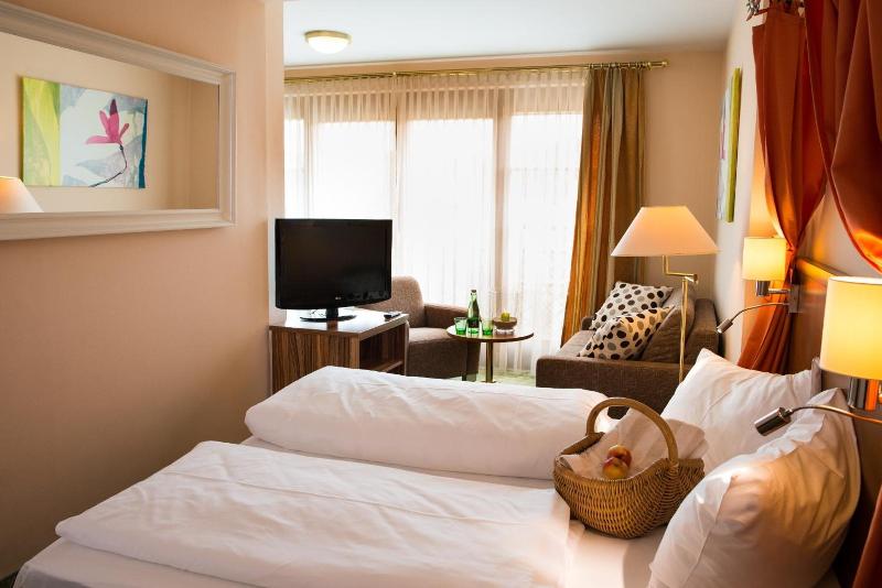 SIMON - das Vitalhotel image