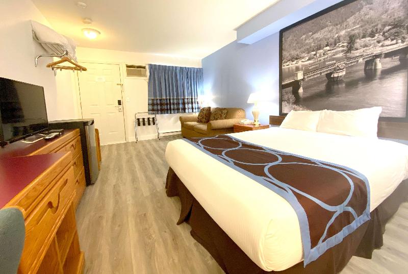 Bed room