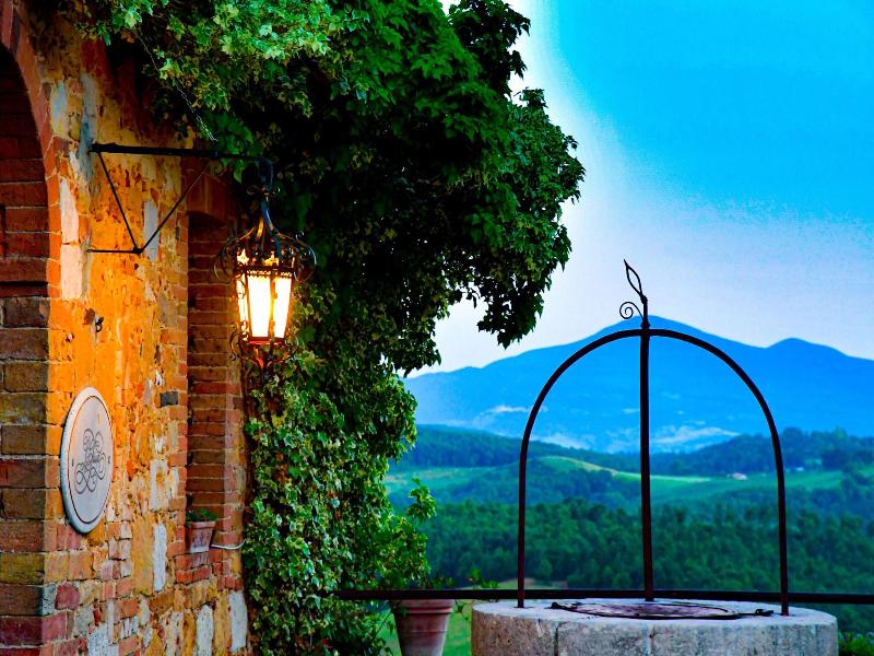 Relais La Chiusa Boutique Inn & Restaurant image