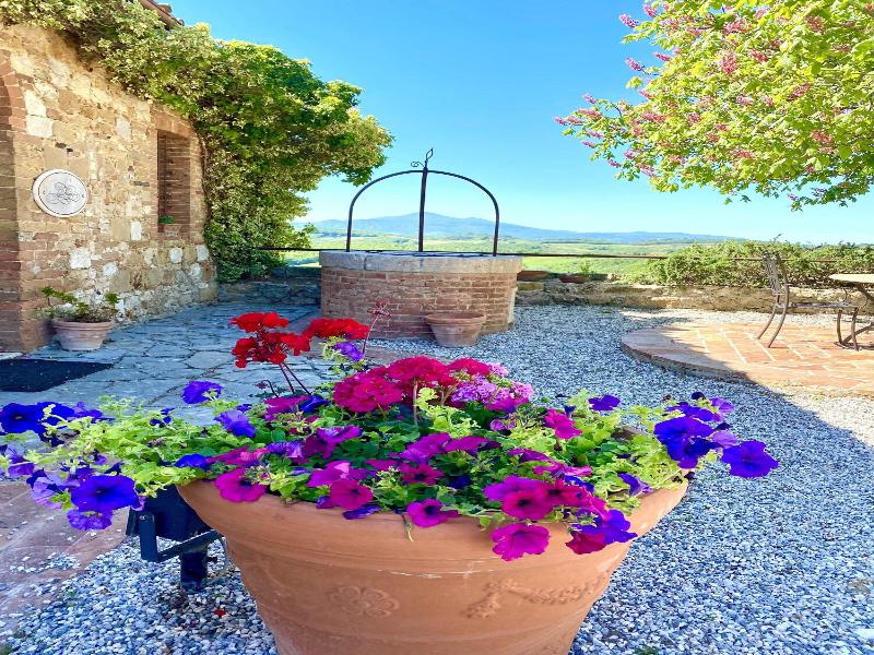 Relais La Chiusa Boutique Inn & Restaurant image