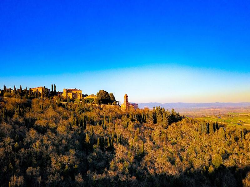 Relais La Chiusa Boutique Inn & Restaurant image