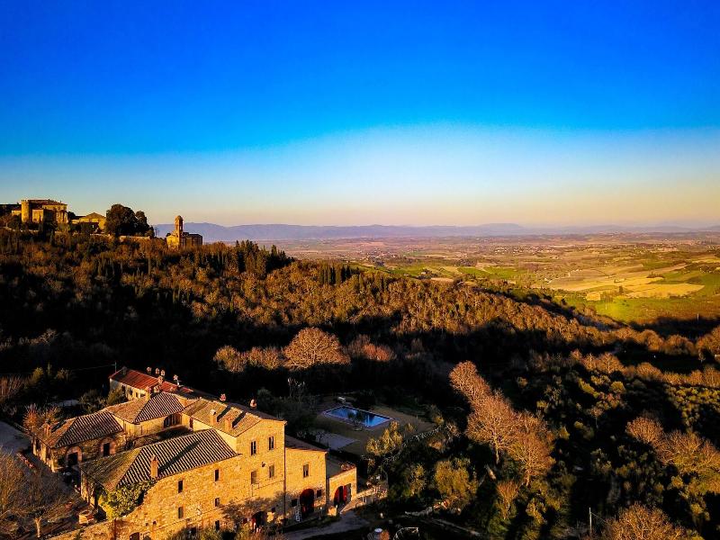 Relais La Chiusa Boutique Inn & Restaurant image