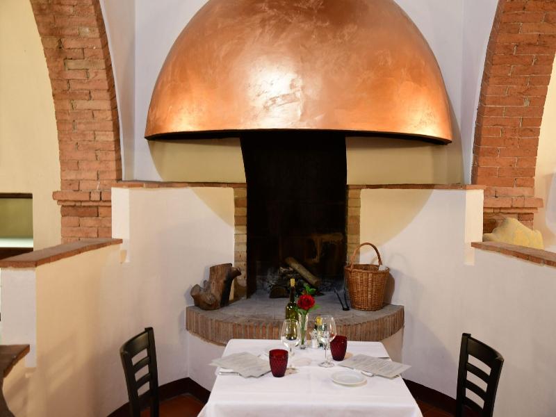Relais La Chiusa Boutique Inn & Restaurant image
