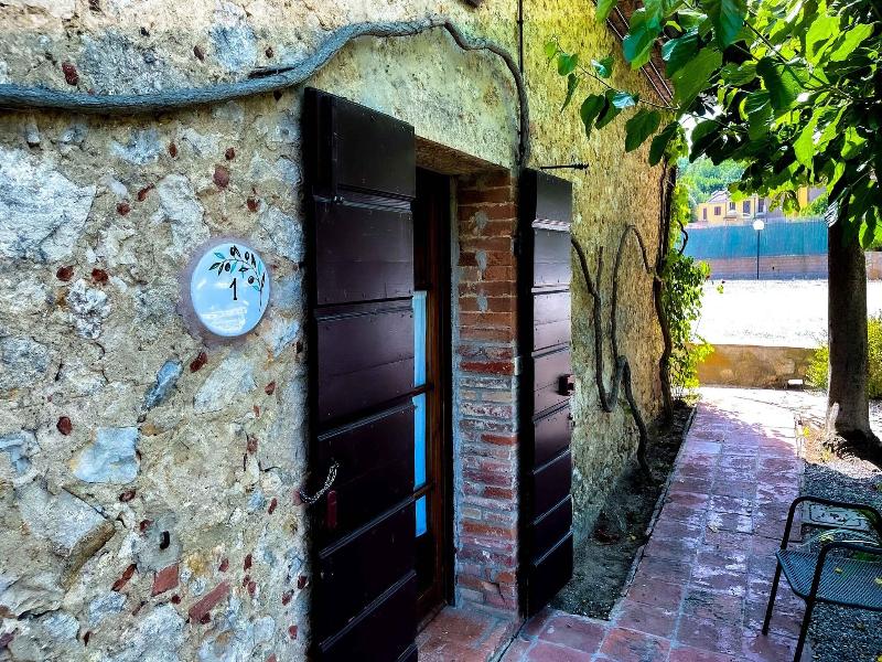 Relais La Chiusa Boutique Inn & Restaurant image