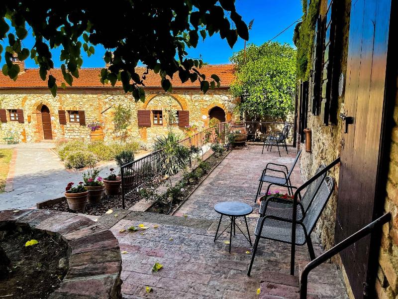 Relais La Chiusa Boutique Inn & Restaurant image