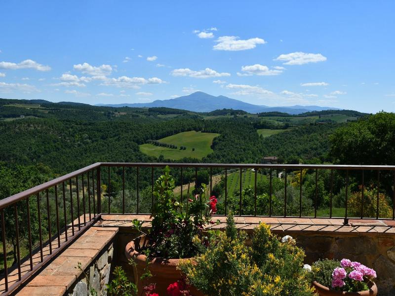 Relais La Chiusa Boutique Inn & Restaurant image