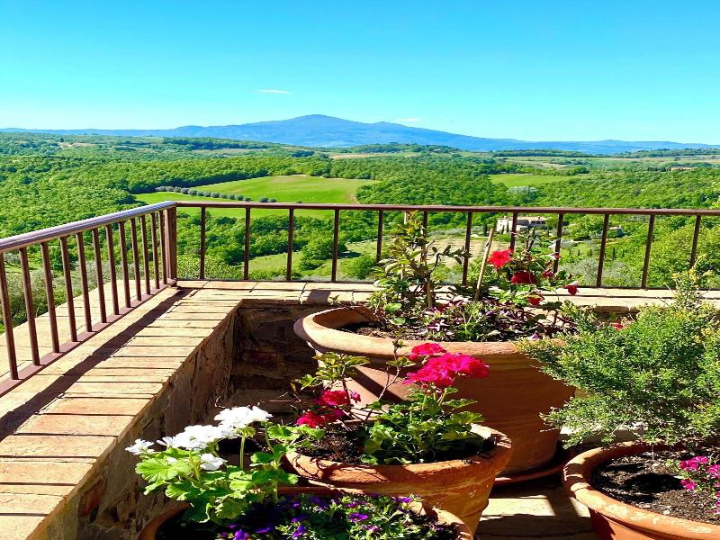 Relais La Chiusa Boutique Inn & Restaurant image