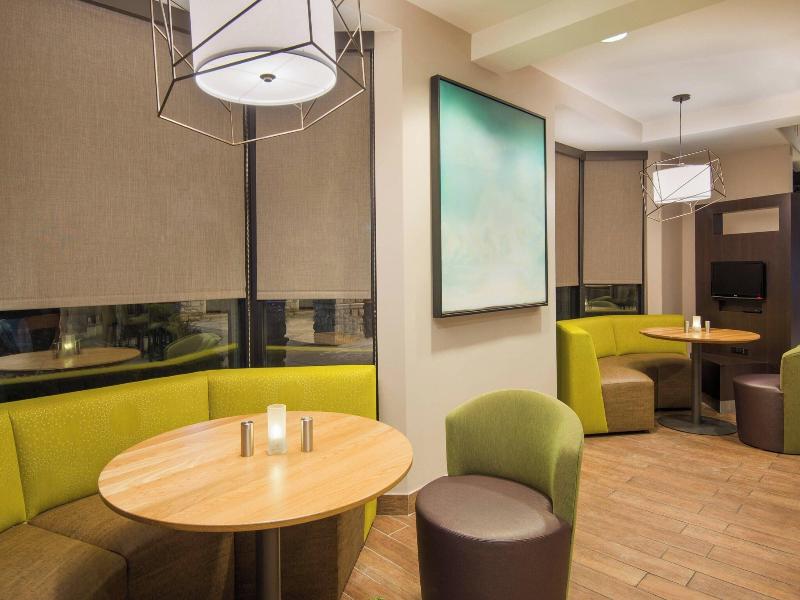 Courtyard By Marriott Springfield Airport image