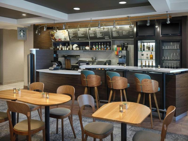 Courtyard By Marriott Springfield Airport image