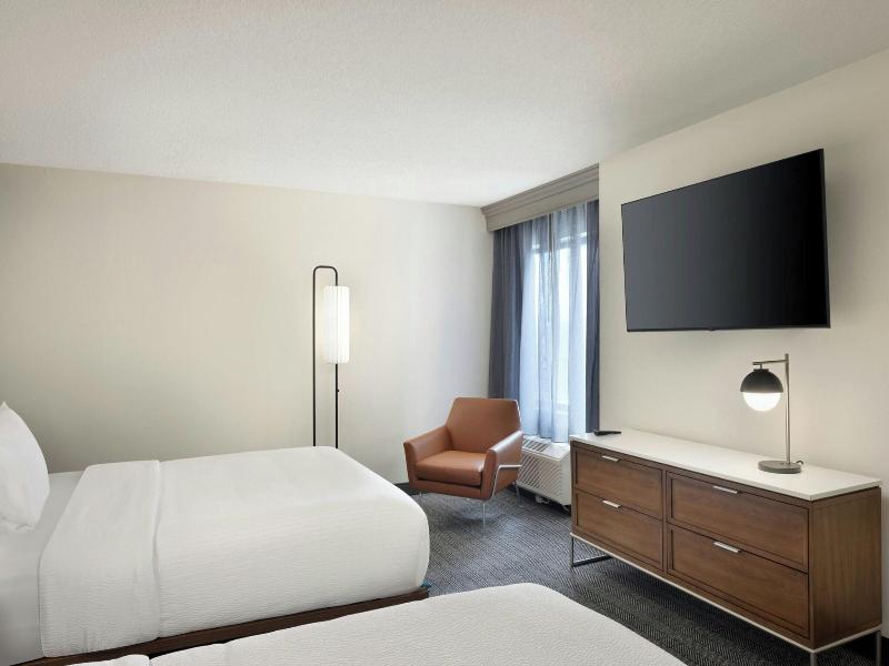Courtyard By Marriott Springfield Airport image