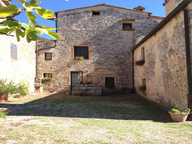 La Canonica di Fungaia image