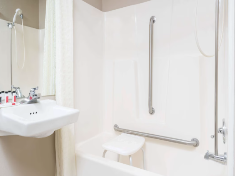 DOUBLE QUEEN SIZE BED
