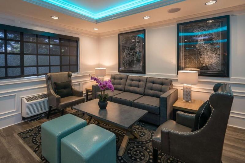 The Row Hotel, Bw Signature Collection image
