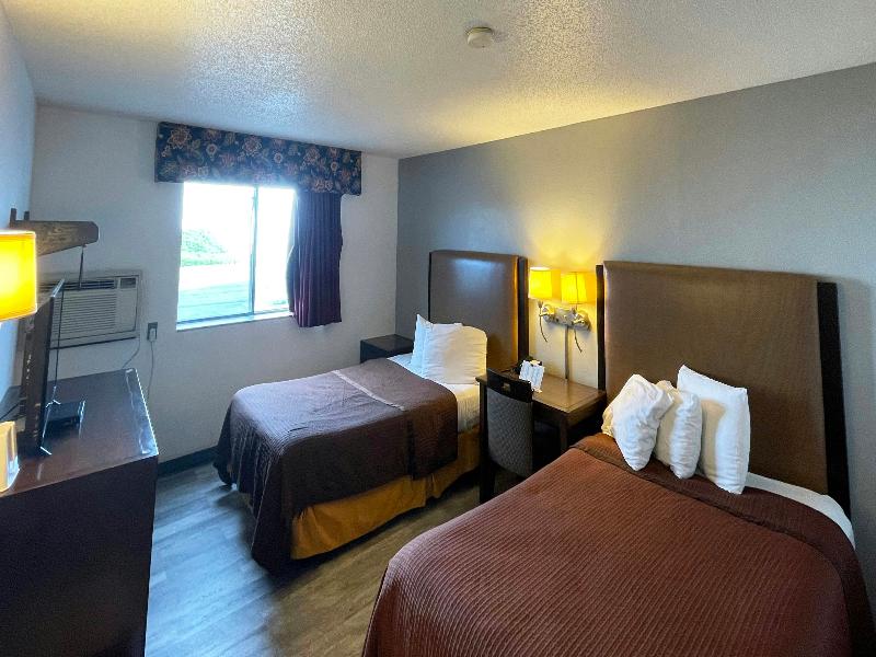 Magnuson Hotel Fort Wayne North image
