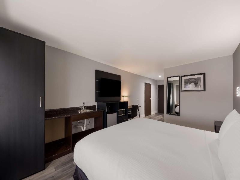 Surestay By Best Western San Antonio West Seaworld image
