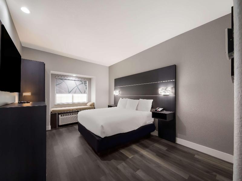 Surestay By Best Western San Antonio West Seaworld image