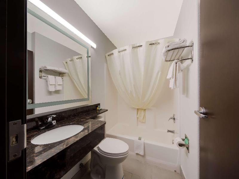 Surestay By Best Western San Antonio West Seaworld image