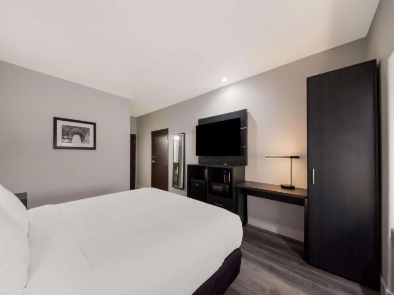 Surestay By Best Western San Antonio West Seaworld image