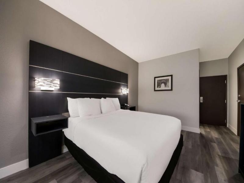 Surestay By Best Western San Antonio West Seaworld image