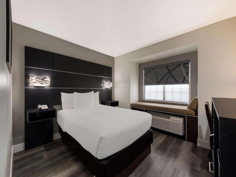 Surestay By Best Western San Antonio West Seaworld image