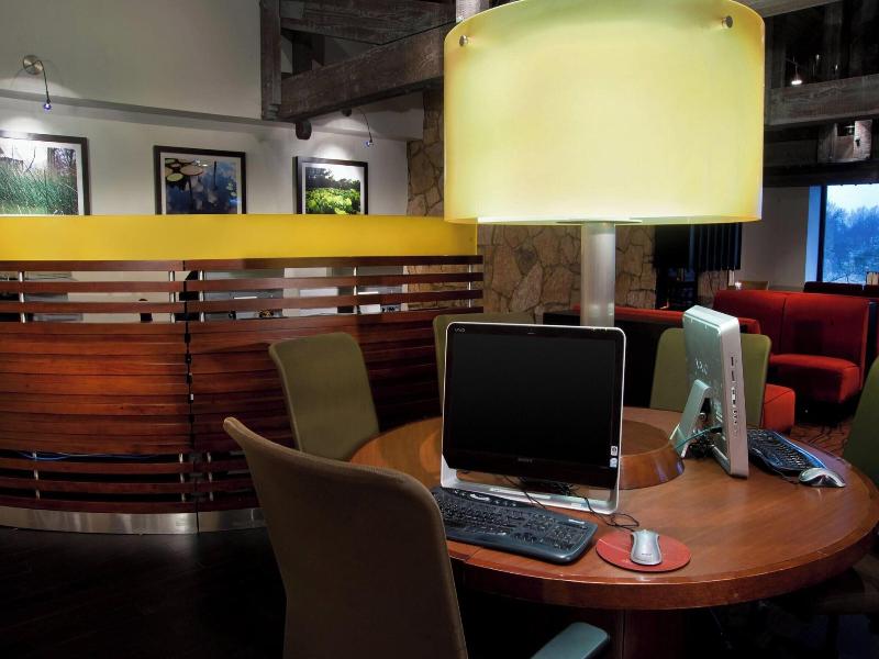 Sheraton Westport Chalet image