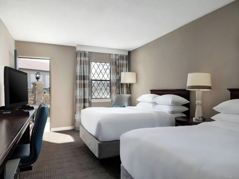 Sheraton Westport Chalet image