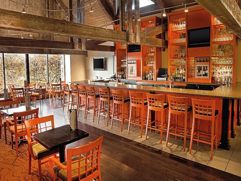 Sheraton Westport Chalet image