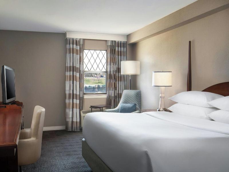 Sheraton Westport Chalet image