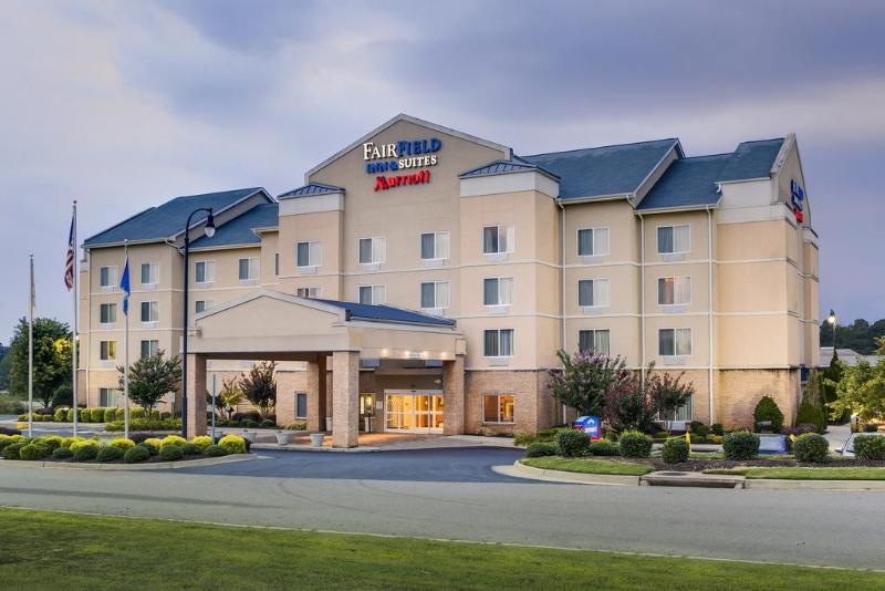 Fairfield Inn & Suites South Hill I-85 image