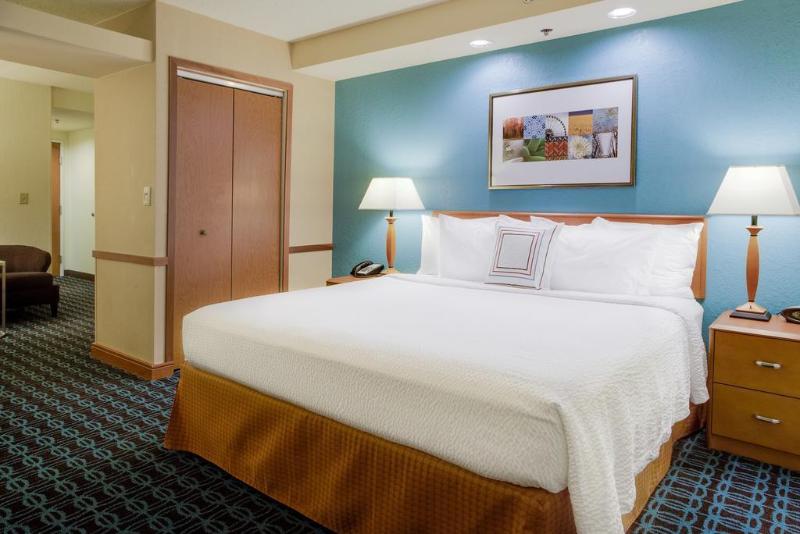 Fairfield Inn & Suites South Hill I-85 image
