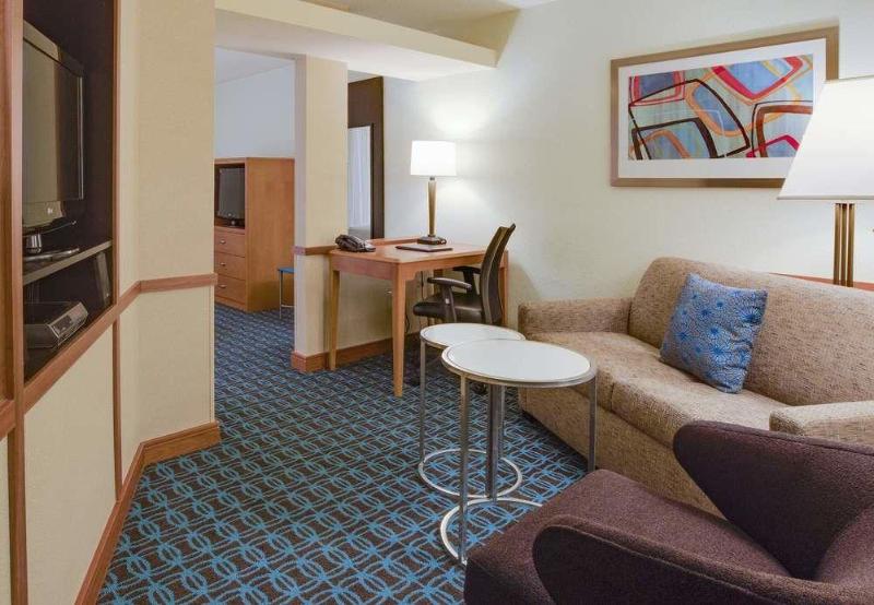 Fairfield Inn & Suites South Hill I-85 image