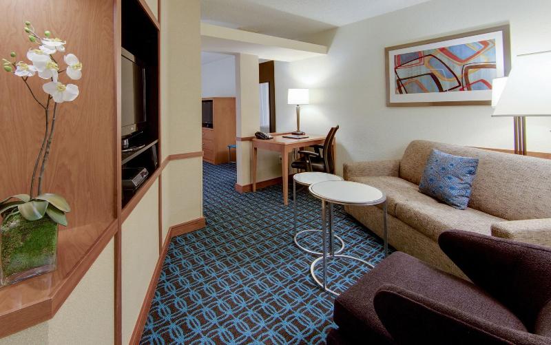 Fairfield Inn & Suites South Hill I-85 image