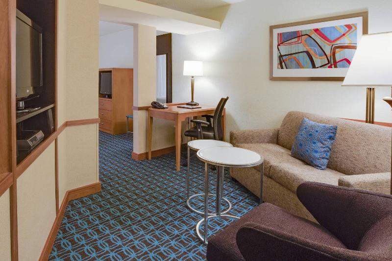 Fairfield Inn & Suites South Hill I-85 image