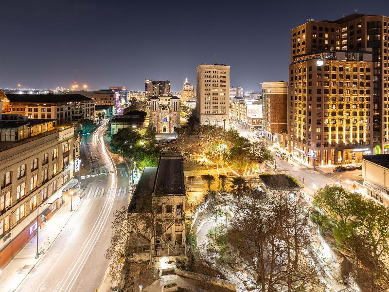 Drury Plaza Riverwalk San Antonio image