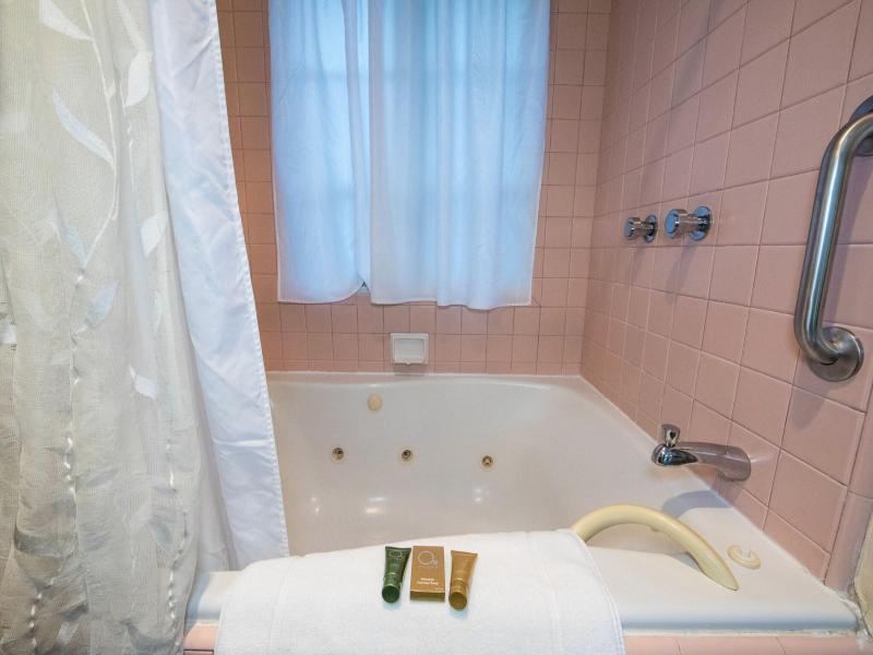 Bath Street Inn image