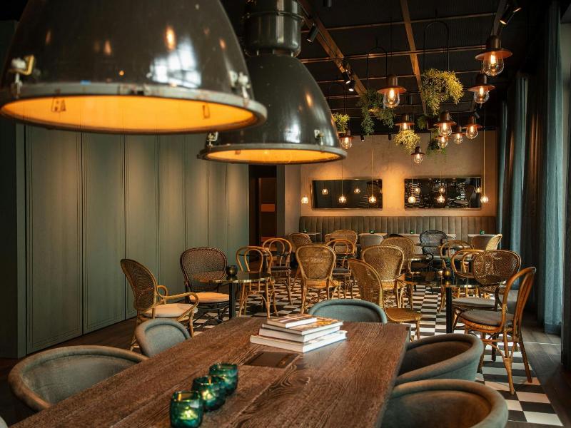 Motel One Saarbrücken image