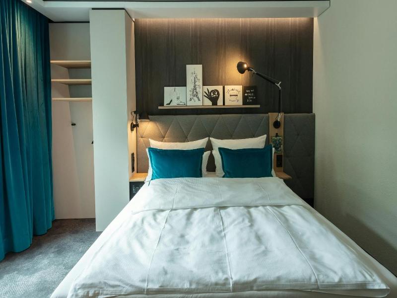 Motel One Saarbrücken image