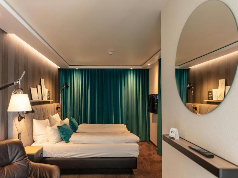 Motel One Saarbrücken image