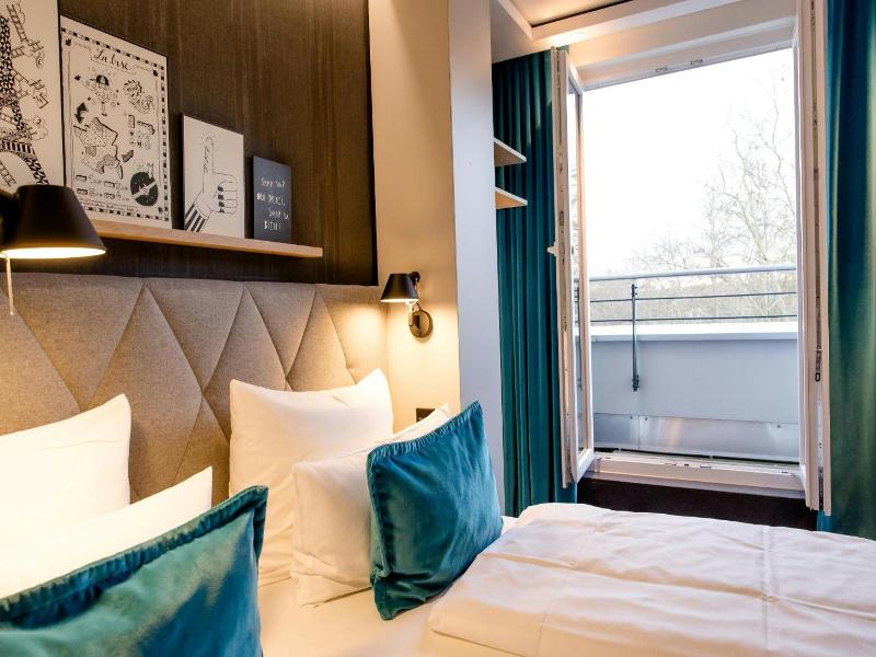 Motel One Saarbrücken image
