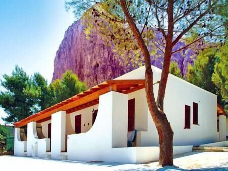 Camping La Pineta image