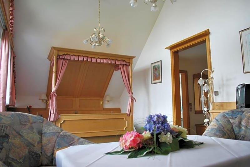 Landhotel Wiesenhof image