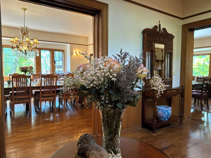 Bacon Mansion Bed & Breakfast image