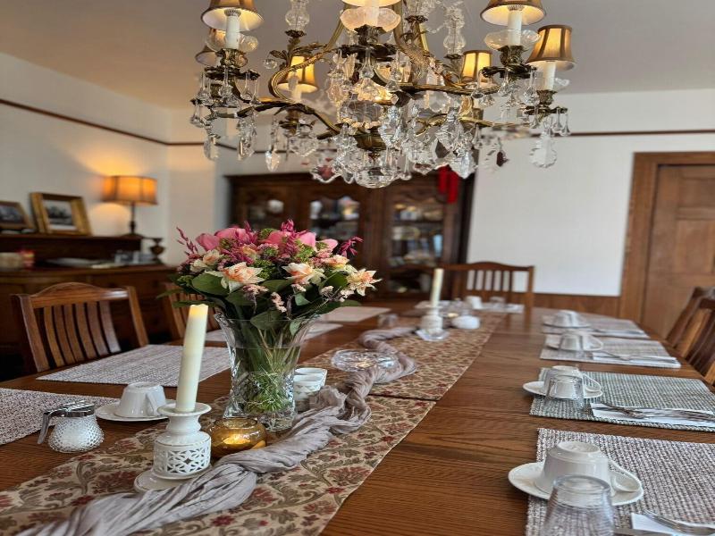Bacon Mansion Bed & Breakfast image