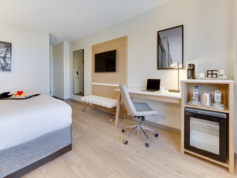 Radisson Hotel Seattle Airport image