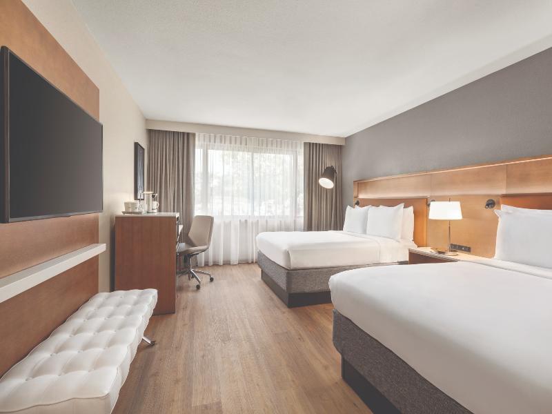 Radisson Hotel Seattle Airport image