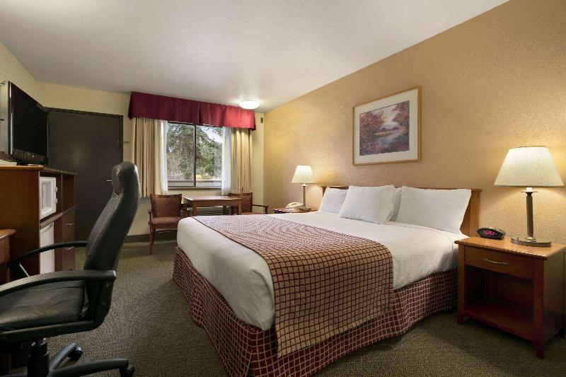 Hotel Baymont by Wyndham Seattle/Kirkland WA