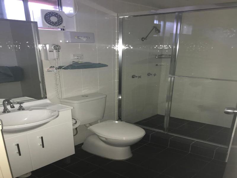 Narellan Motor Inn image